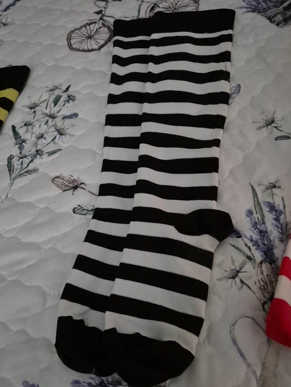 Compression Socks - Picture 3 of 6